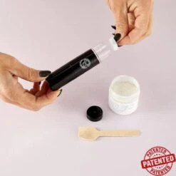 The Rabbit Hole Designs - Cottontail Embossing Powder Tool