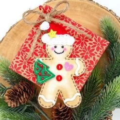 Felt Gingerbread Boy & Girl Etched Dies From The Felt Stitch & Create Collection By Nichol Spohr -Woodland Scenics Shop IldaDias2024FeltGingerbreadbyNicholSphor 2