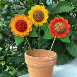 Felt Sunflower Bloom Etched Dies From The Summer Felt Stitch & Create Collection By Nichol Spohr -Woodland Scenics Shop Lin Brandyberry June25 S6 257 Sunflower Bloom