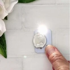 Pear Blossom Press - One Light 5-Pack -Woodland Scenics Shop One Light Product 3 c00c4a39 f617 4af3 9fc3 b4b338d9b159